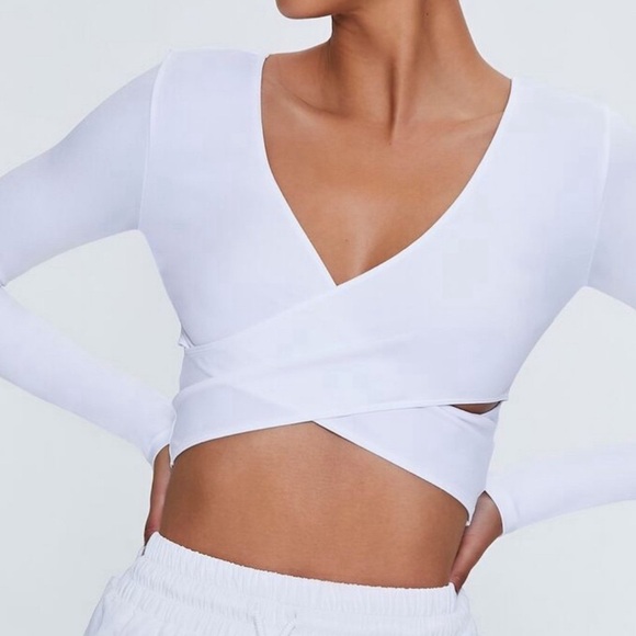 White Active Seamless Criss Cross Crop Top - Picture 6 of 12
